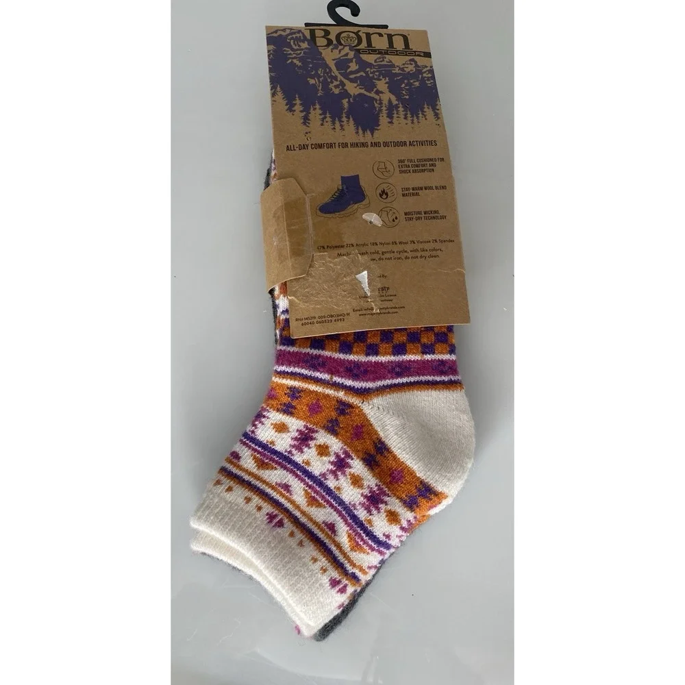 Women's Born Outdoor Wool Blend 2 Pairs Socks Low Cut Shoe Size 4-10 New